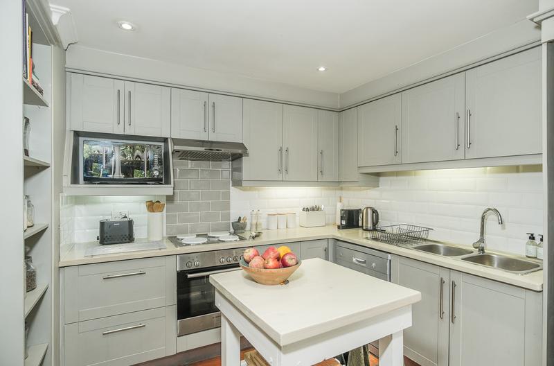 3 Bedroom Property for Sale in Plumstead Western Cape